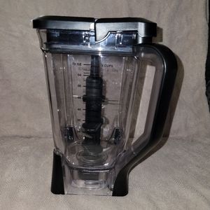 Ninja blender pitcher